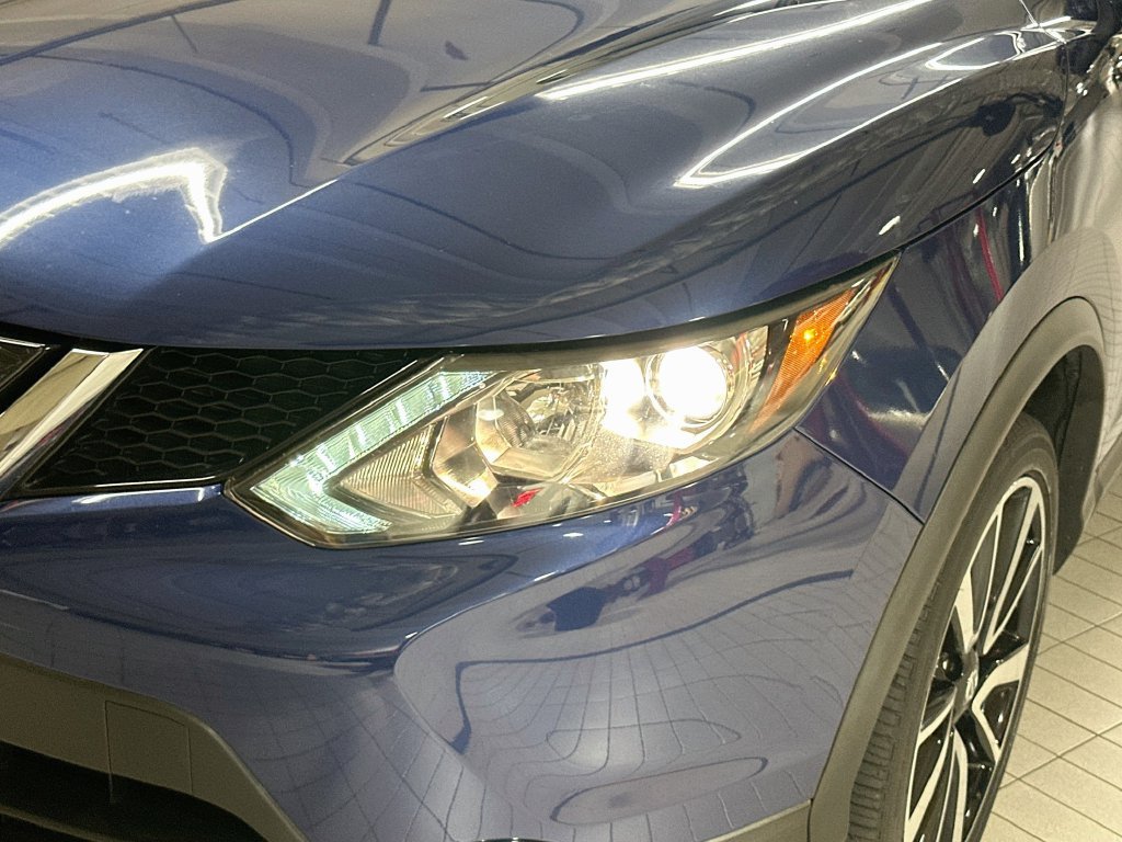 Used 2019 Nissan Rogue Sport SL FWD image 29