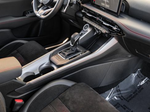 Used 2024 Dodge Hornet R/T Plus image 26