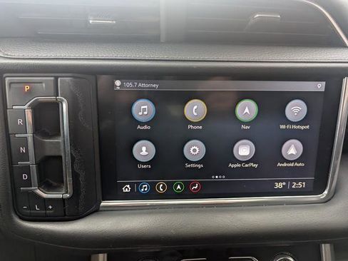 Used 2021 GMC Yukon XL Denali w/ Denali Premium Package image 14