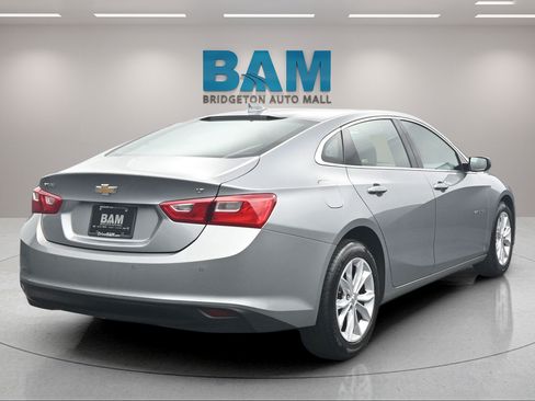 Used 2025 Chevrolet Malibu LT FWD image 6