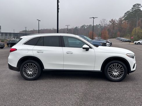 Used 2025 Mercedes-Benz GLC 300 GLC 300 image 13