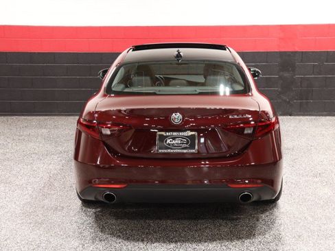 Used 2017 Alfa Romeo Giulia w/ Cold Weather Package RWD image 29