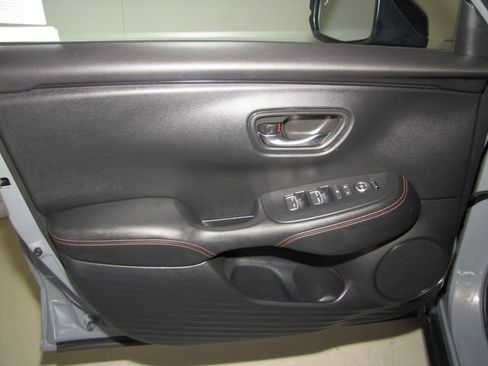 Certified 2023 Honda HR-V Sport image 9