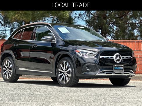 Certified 2023 Mercedes-Benz GLA 250 w/ Premium Package image 2