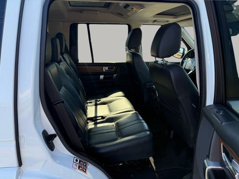 Used 2016 Land Rover LR4 HSE image 21
