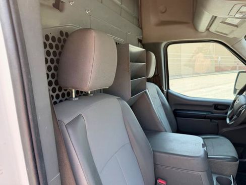 Used 2016 Nissan NV 2500 SV w/ Technology Package RWD image 13