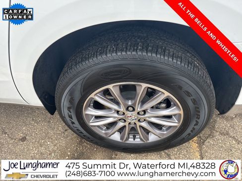 Used 2023 Buick Enclave Essence image 10