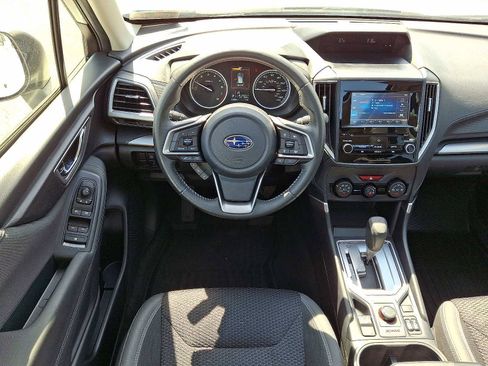 Used 2021 Subaru Forester Premium AWD/4WD image 12