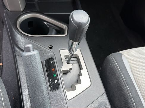 Used 2018 Toyota RAV4 XLE image 12