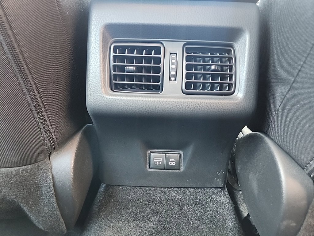Used 2026 Toyota Camry LE FWD image 30