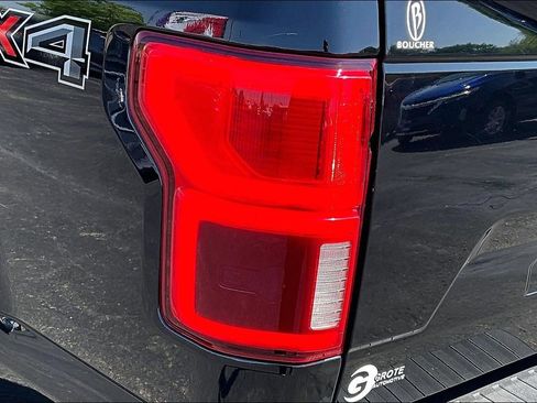 Used 2018 Ford F150 Lariat w/ Equipment Group 502A Luxury AWD/4WD image 31