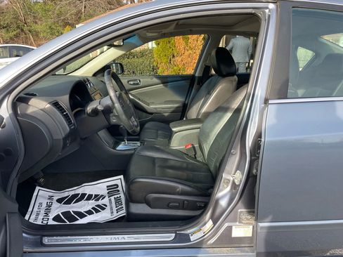 Used 2011 Nissan Altima 2.5 SL w/ 2.5SL Pkg image 17