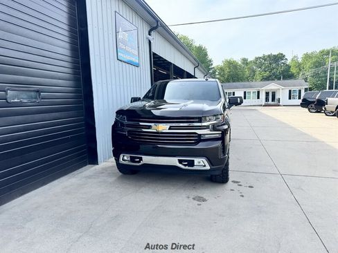 Used 2019 Chevrolet Silverado 1500 High Country w/ Technology Package AWD/4WD image 14