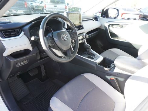 Used 2024 Toyota RAV4 XLE image 16