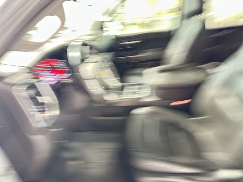 Used 2020 Chevrolet Silverado 1500 LTZ w/ LTZ Premium Package image 25