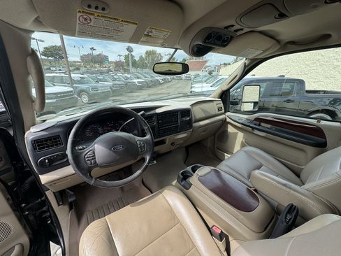 Used 2005 Ford Excursion Limited AWD/4WD image 15