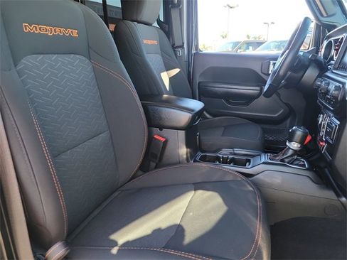 Used 2023 Jeep Gladiator Mojave w/ Cold Weather Group image 23