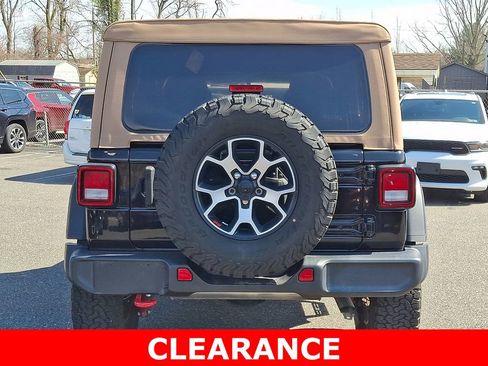 Used 2022 Jeep Wrangler Unlimited Rubicon AWD/4WD image 5