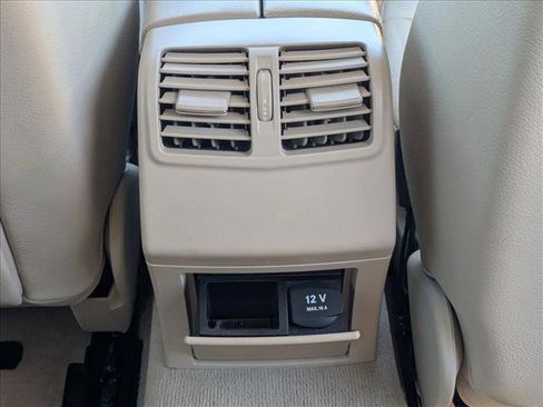 Used 2014 Mercedes-Benz E 350 4MATIC Wagon image 17