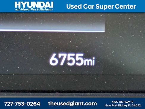 Used 2023 Hyundai Venue SE image 11