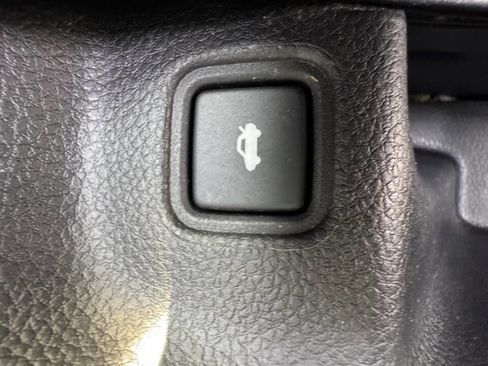 Used 2018 Honda Accord LX image 53