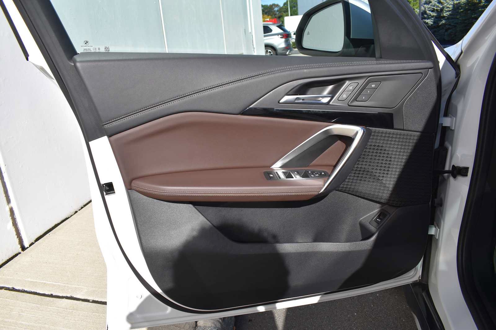 Used 2024 BMW X1 xDrive28i AWD/4WD image 17