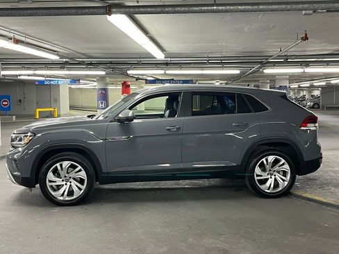 Certified 2020 Volkswagen Atlas Cross Sport SEL image 33