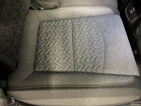 Used 2022 Chevrolet Equinox LT image 23