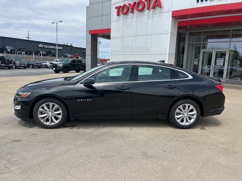 Used 2023 Chevrolet Malibu LT FWD image 12