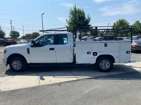 Used 2019 Ford F250 XL w/ XL Value Package RWD image 4