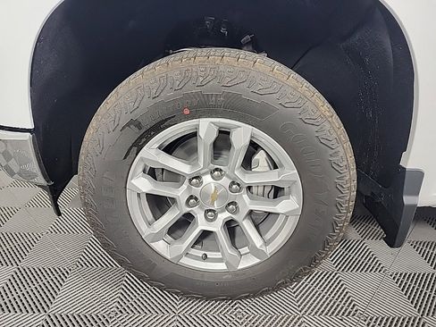 New 2026 Chevrolet Silverado 1500 LT image 15