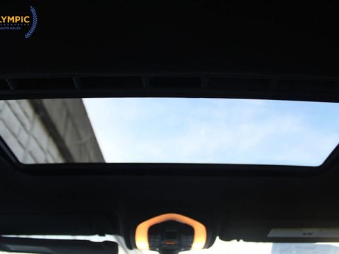 Used 2014 Porsche Cayenne Platinum Edition image 31