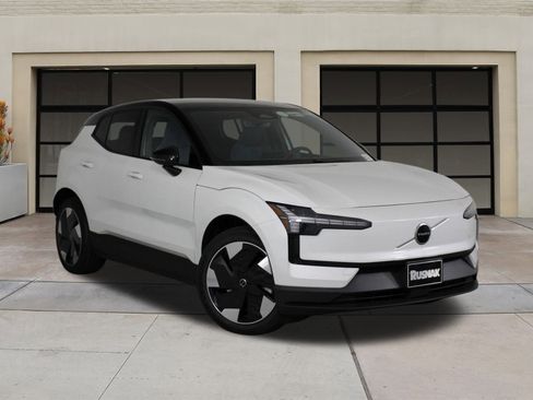 New 2026 Volvo EX30 Plus image 18