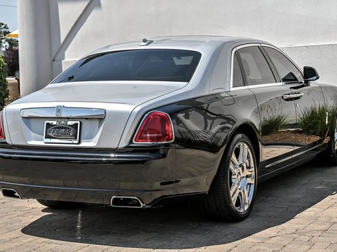Used 2015 Rolls-Royce Ghost RWD image 13