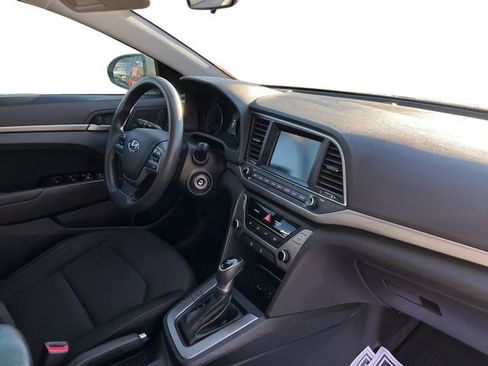 Used 2018 Hyundai Elantra SEL w/ Cargo Package image 10
