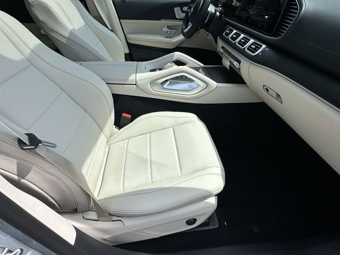New 2026 Mercedes-Benz GLS 450 4MATIC image 15