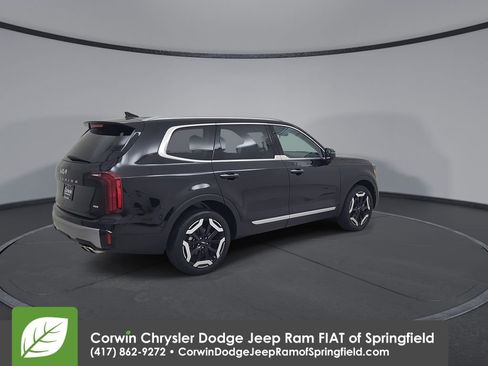 Used 2025 Kia Telluride S AWD/4WD image 15