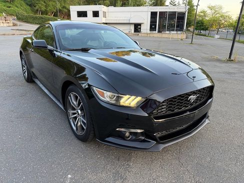 Used 2016 Ford Mustang Premium RWD image 6