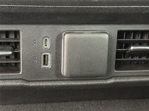 Used 2022 Chevrolet Silverado 1500 RST AWD/4WD image 20