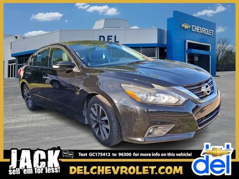 Used 2016 Nissan Altima 2.5 SL w/ 2.5 Technology w/LED Package FWD image 1