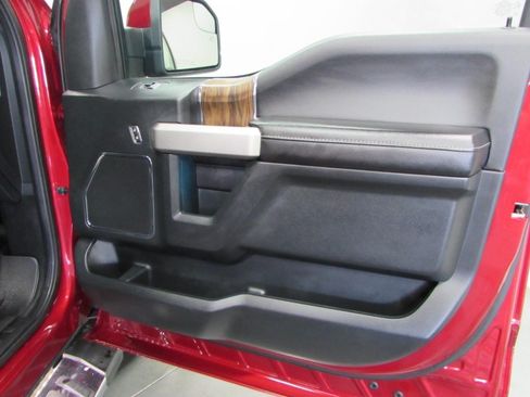 Certified 2019 Ford F150 Lariat w/ Trailer Tow Package AWD/4WD image 16