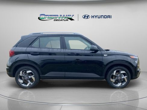 New 2026 Hyundai Venue SEL image 10