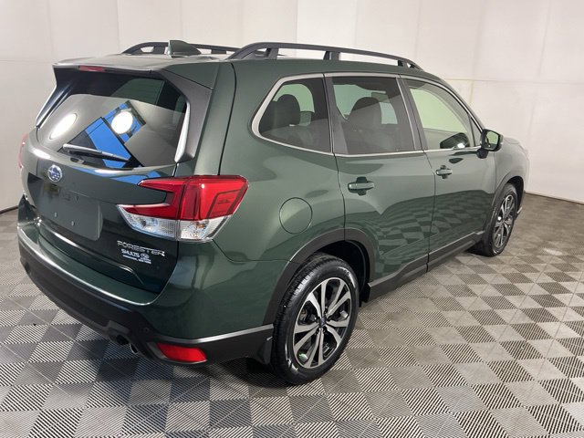 Used 2023 Subaru Forester Limited AWD/4WD image 7