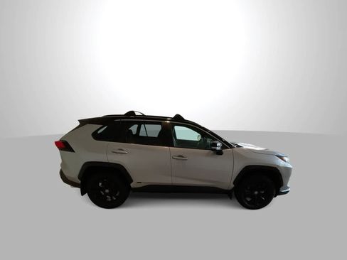 Certified 2022 Toyota RAV4 XSE AWD/4WD image 9