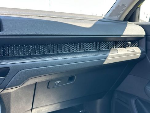 Used 2024 Honda CR-V EX image 45