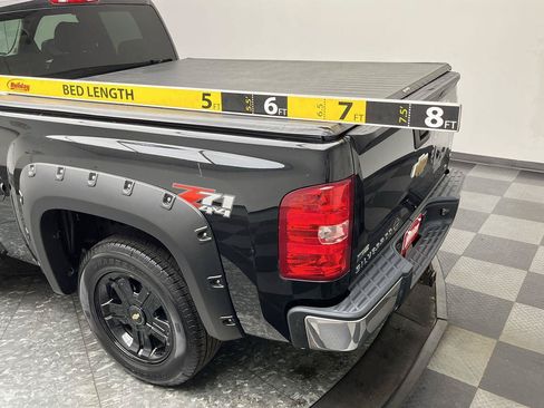 Used 2009 Chevrolet Silverado 1500 LT w/ Power Pack Plus AWD/4WD image 23