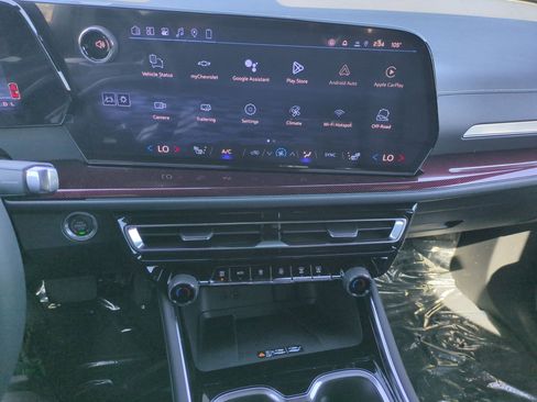 New 2026 Chevrolet Traverse Z71 image 18