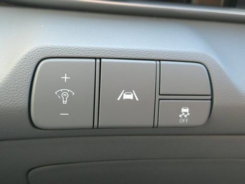 Certified 2021 Hyundai Elantra SEL w/ Convenience + Premium Package image 11