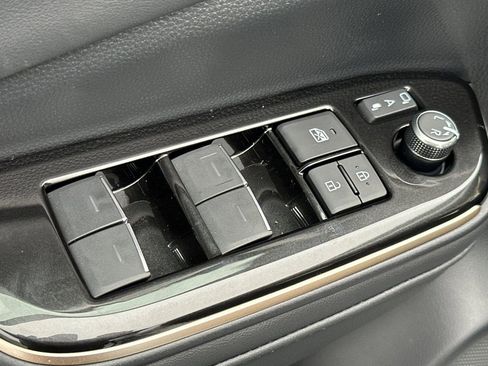 New 2026 Toyota Crown Signia Limited image 11