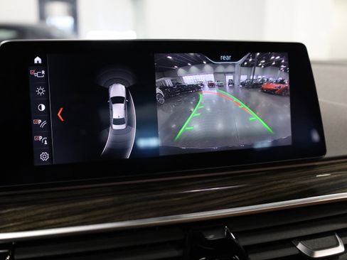 Used 2019 BMW 540i xDrive w/ Convenience Package image 29